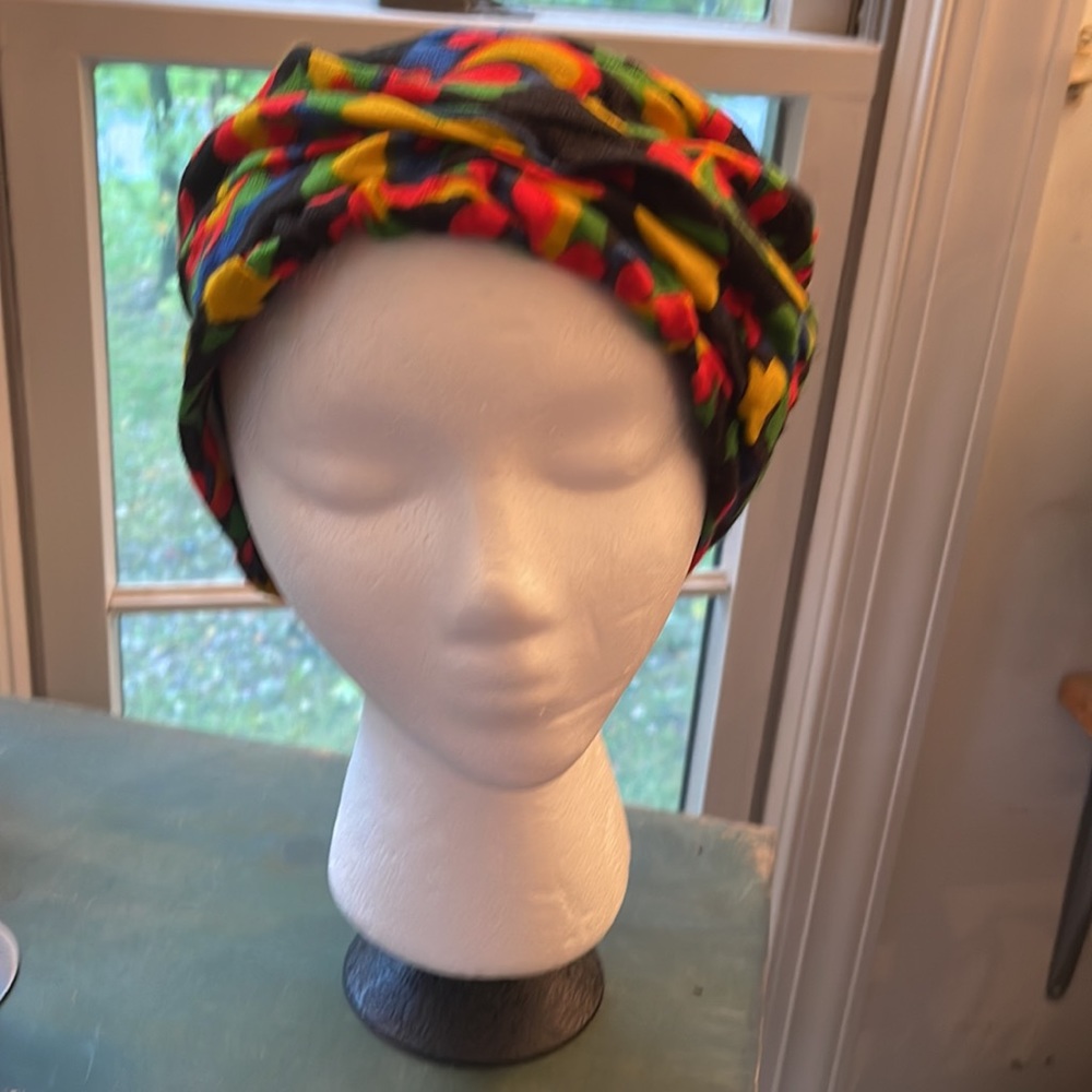 VINTAGE COLORFUL HAT UNION MADE